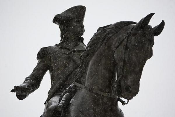 Washington dc statue